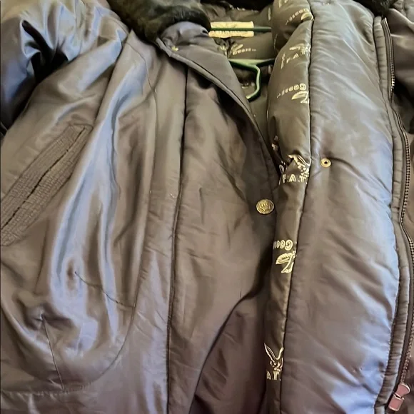 Women’s Navy Blue Winter Coat with Black Fur Collar Coat - Picture 4 of 6